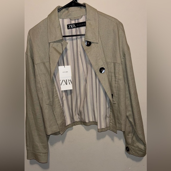 Zara Jackets & Blazers - Zara Women's Olive Blazer